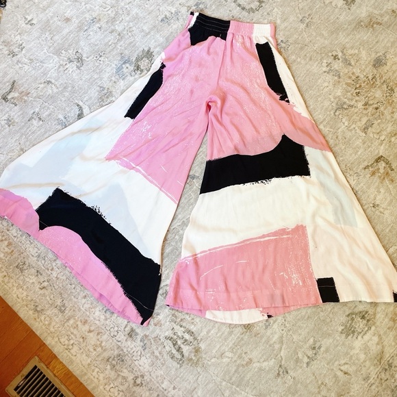 SWF Wide Leg Flowy Pants Pink Combo Graphic - Picture 11 of 12